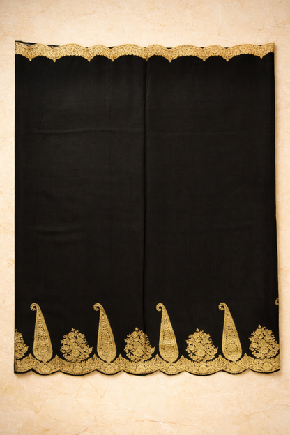 Large paisley Gold Zari with Scalloped Border - Black