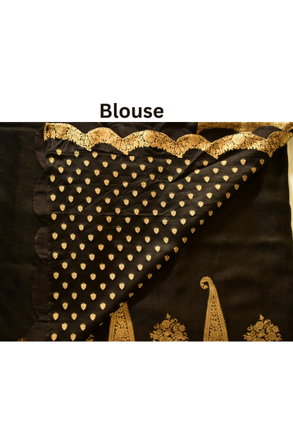Large paisley Gold Zari with Scalloped Border - Black