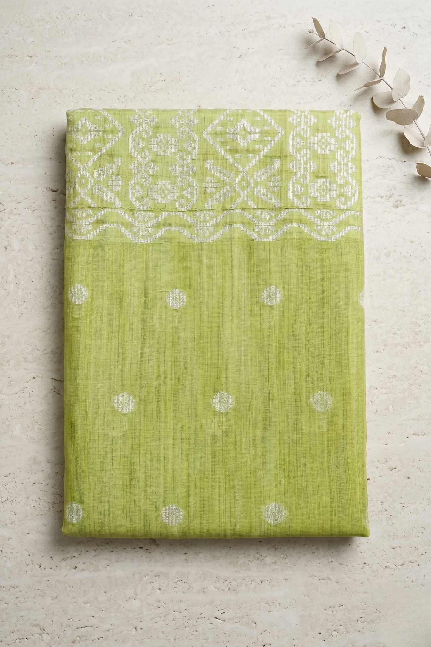 Wave - Small White Flower Butta with a White Border - Pista Green (Copy)