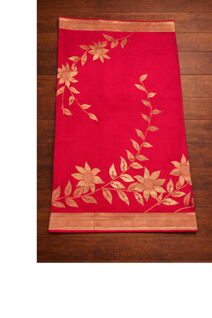 Large continuous Floral Creeper pattern - Hot pink
