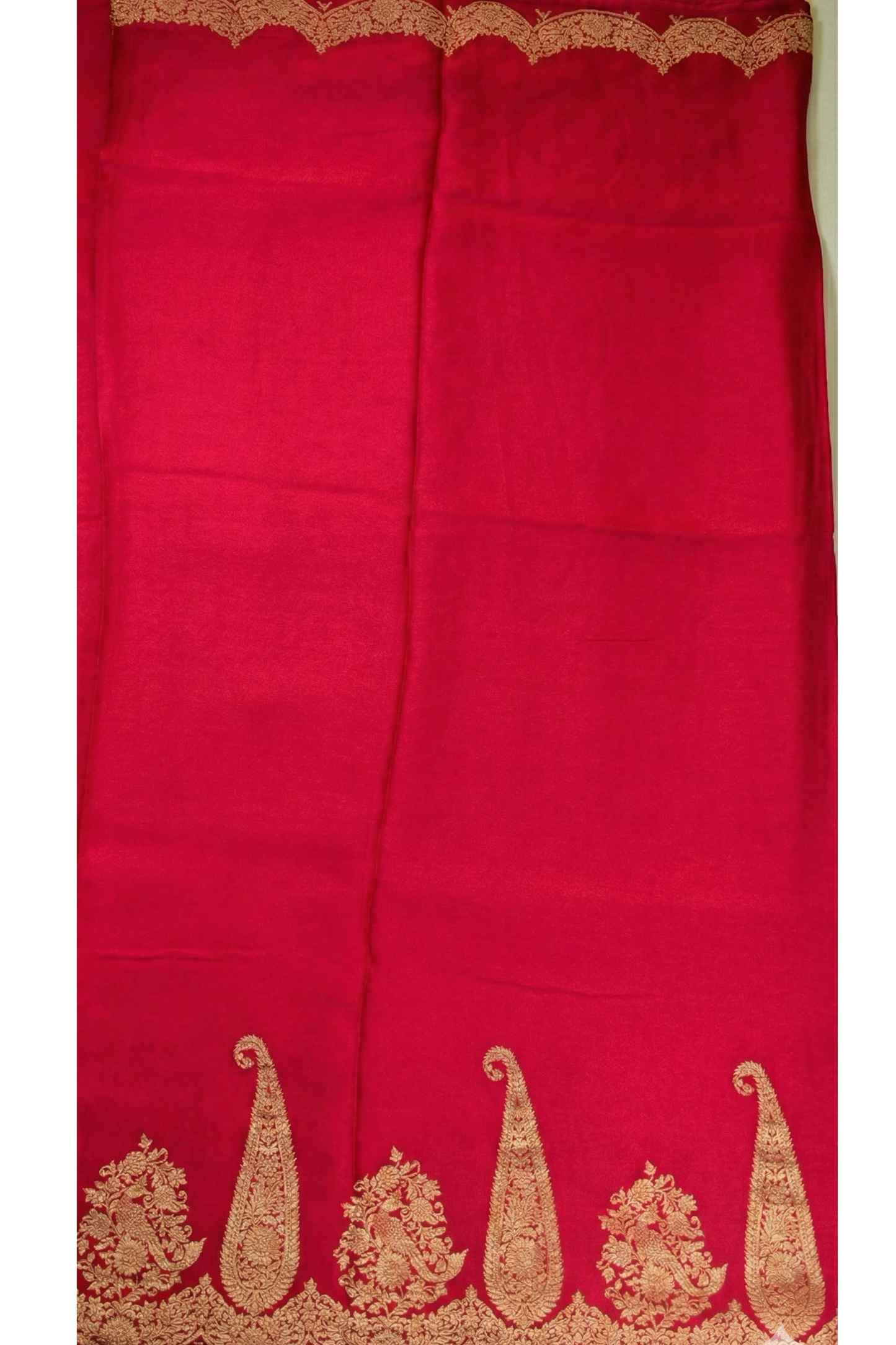 Large paisley Gold Zari with Scalloped Border - Ruby Red