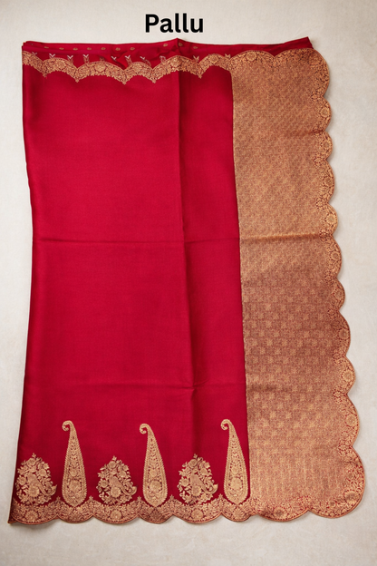 Large paisley Gold Zari with Scalloped Border - Ruby Red