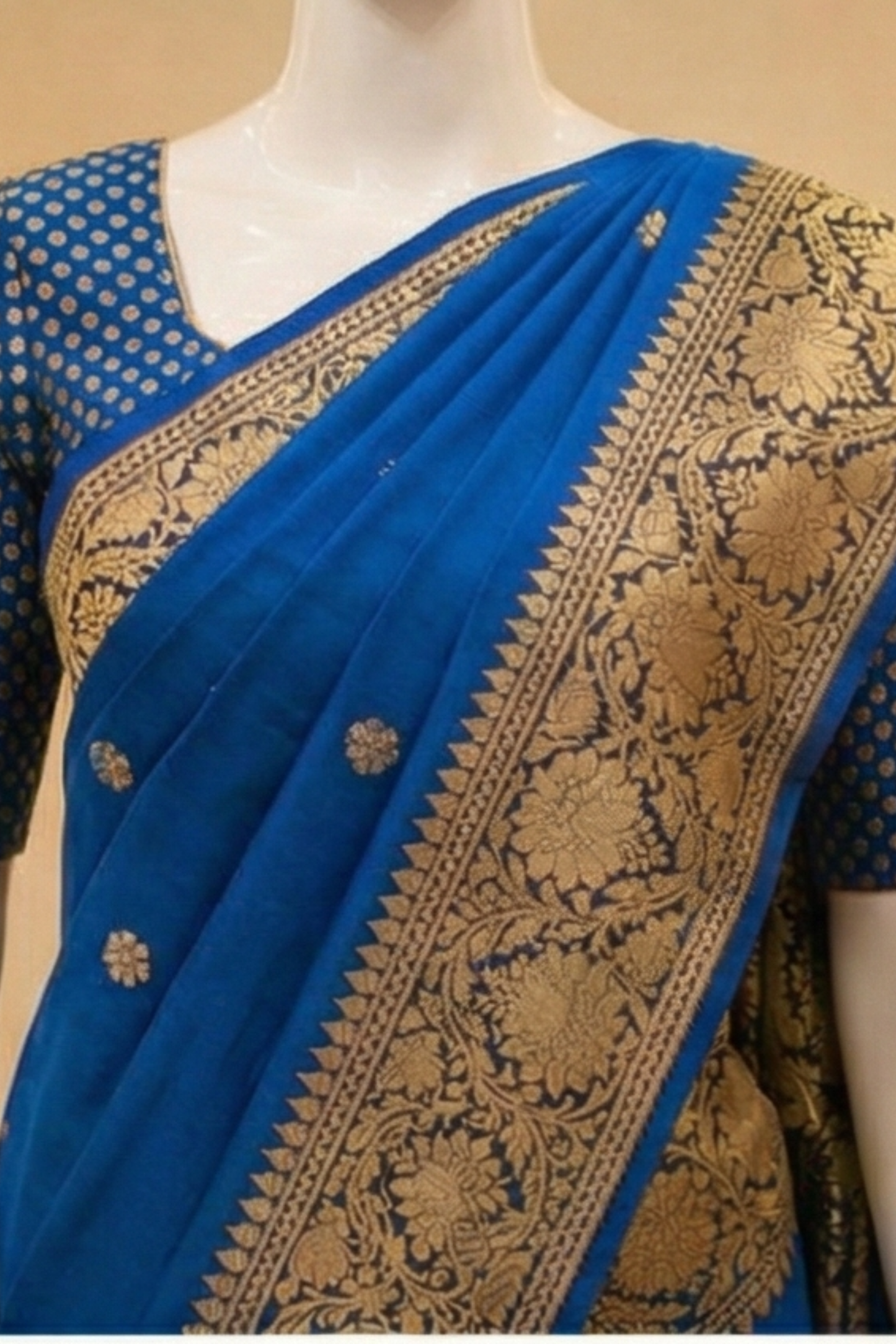 Small Golden Flower Butta with Floral Border - Blue